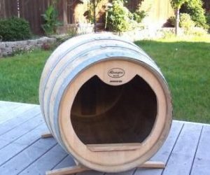 20130620120327-big-es-wine-barrel-dog-house-wood-web.jpg